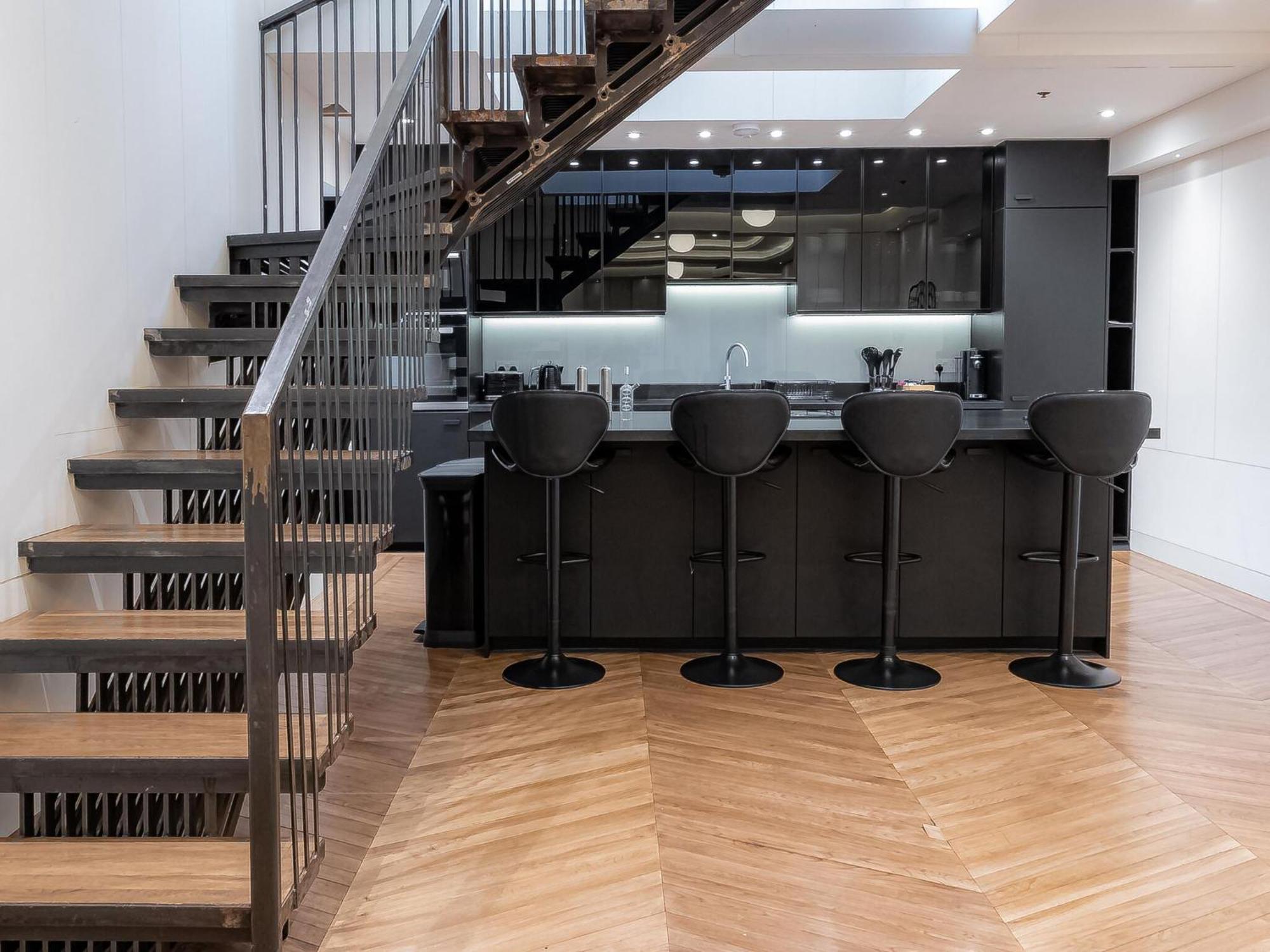 Modern Deluxe Five Bedroom House Near Chalk Farm Station By Belvilla London Bagian luar foto