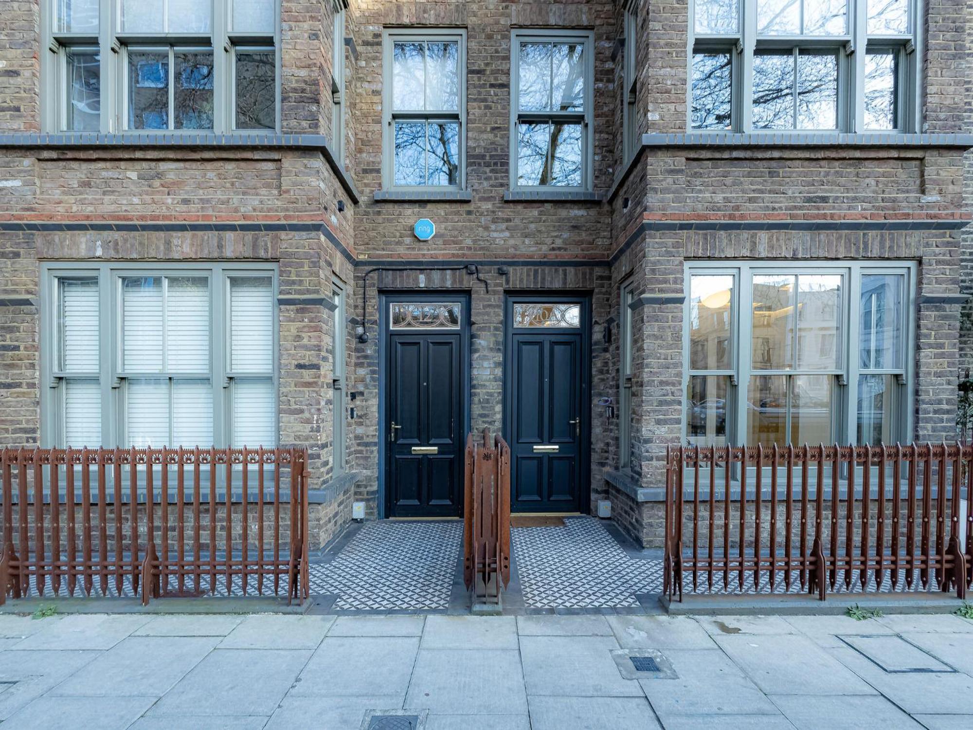 Modern Deluxe Five Bedroom House Near Chalk Farm Station By Belvilla London Bagian luar foto
