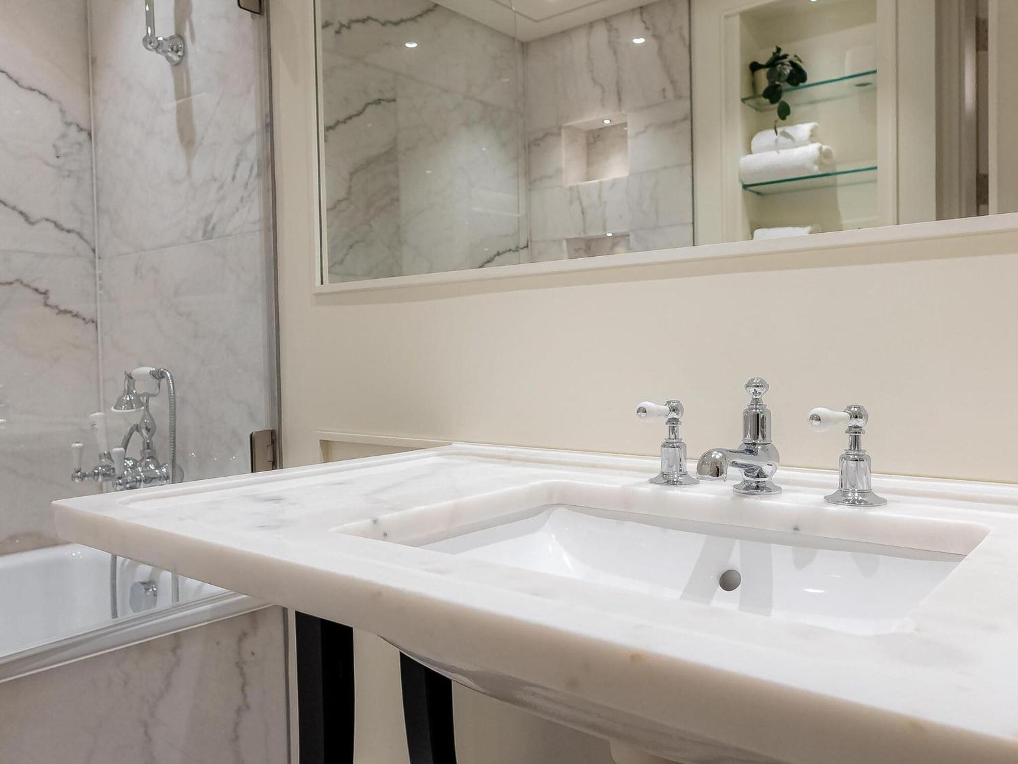 Modern Deluxe Five Bedroom House Near Chalk Farm Station By Belvilla London Bagian luar foto