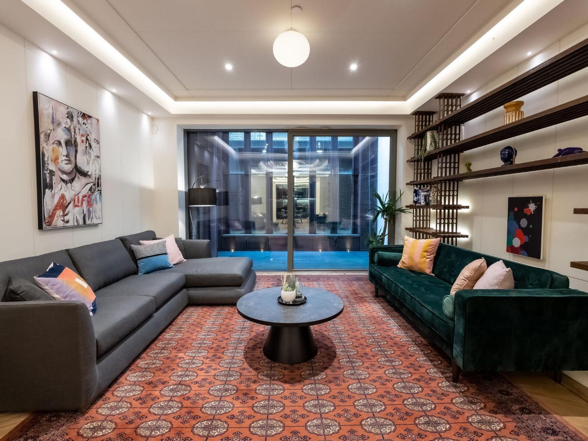 Modern Deluxe Five Bedroom House Near Chalk Farm Station By Belvilla London Bagian luar foto