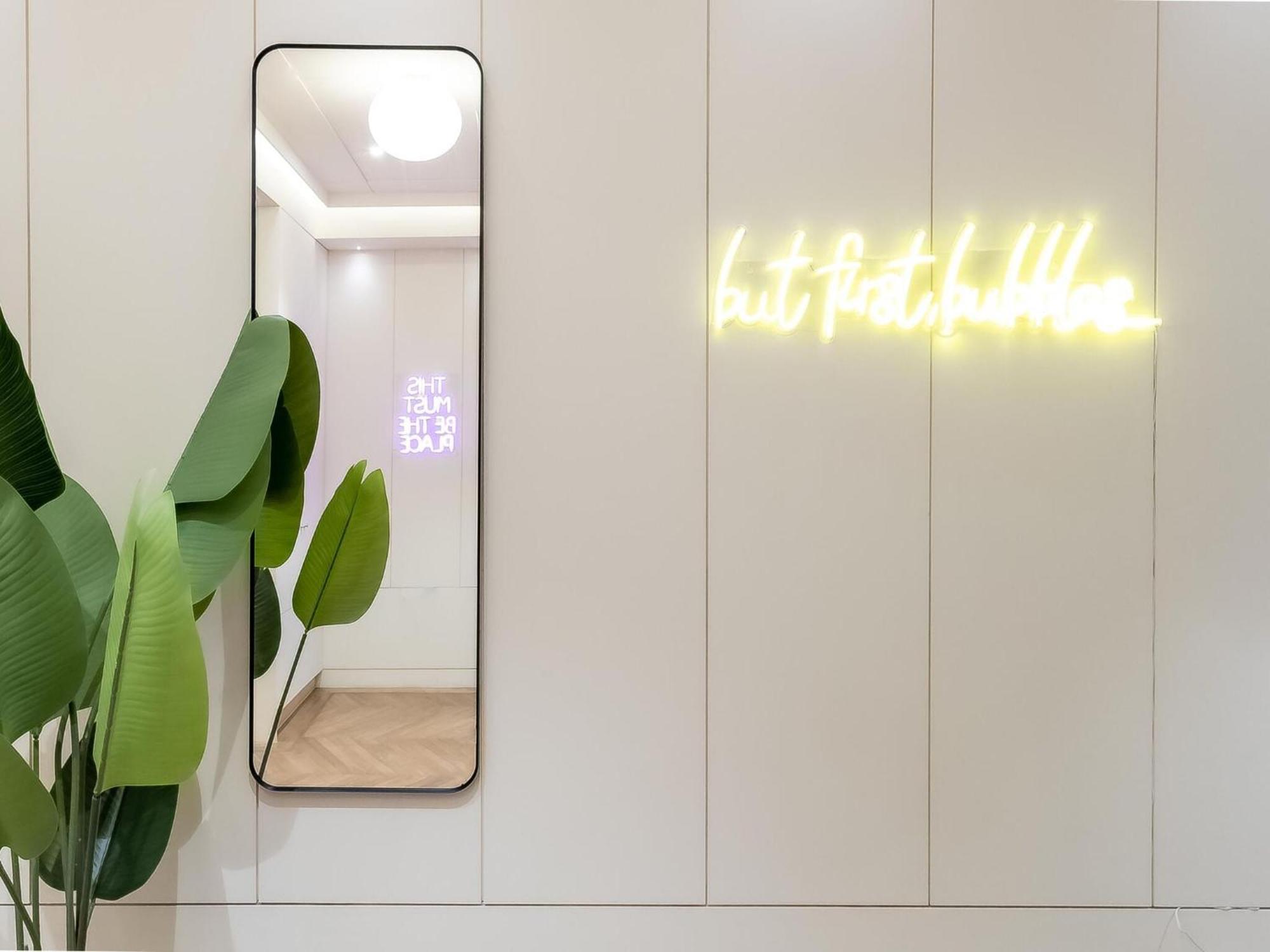 Modern Deluxe Five Bedroom House Near Chalk Farm Station By Belvilla London Bagian luar foto