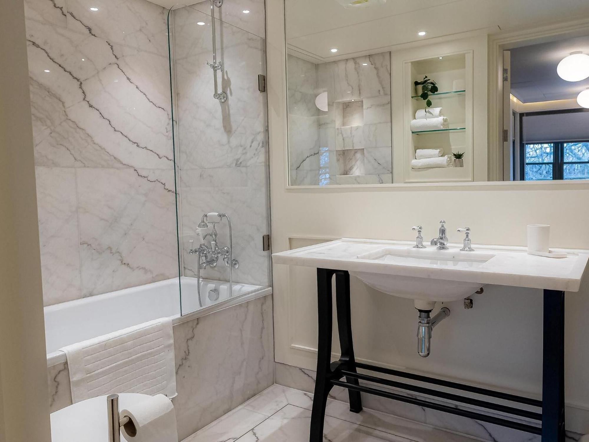 Modern Deluxe Five Bedroom House Near Chalk Farm Station By Belvilla London Bagian luar foto