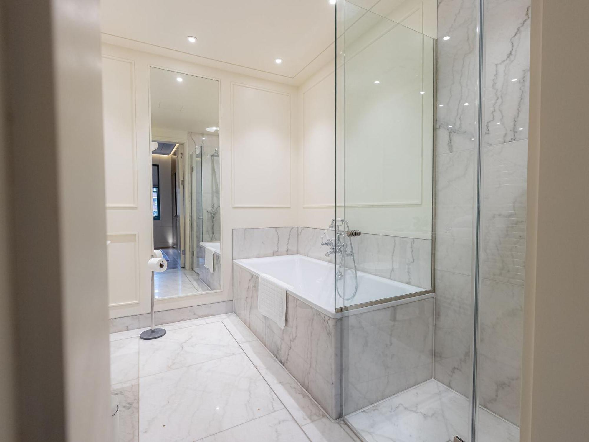 Modern Deluxe Five Bedroom House Near Chalk Farm Station By Belvilla London Bagian luar foto